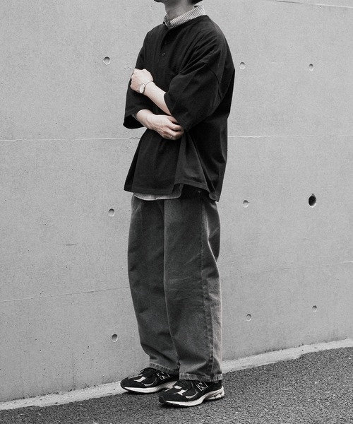 RUUBON(ルーボン)の「【RUUBON】relax henry neck Tee / リラックス ヘンリーネック Tシャツ(Tシャツ/カットソー・メンズ・ブラック/ライトグレー・S/M/L)」の17枚目の写真