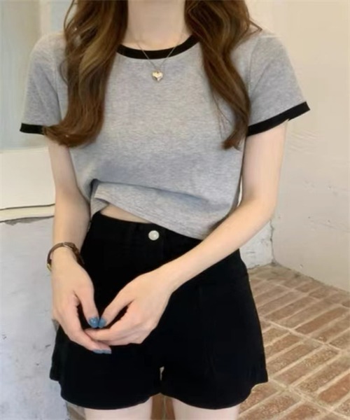 Dream garden(ドリームガーデン)の「配色ライン半袖Tシャツ(Tシャツ/カットソー・レディース・ホワイト/ブラック/ピンク/杢グレー/オフホワイト/ブルー・M/L/XL/XXL)」の5枚目の写真