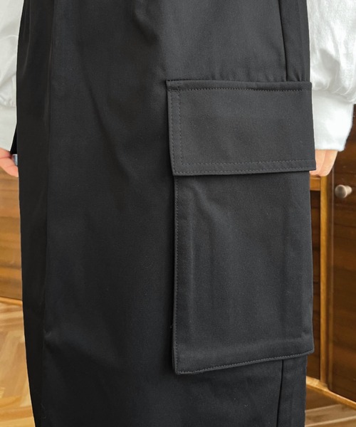 moment+（モーメントプラス）の「バックスリットロングカーゴスカート（スカート・レディース・カーキ/アイボリー/ブラック・S/M/L）」の13枚目の写真