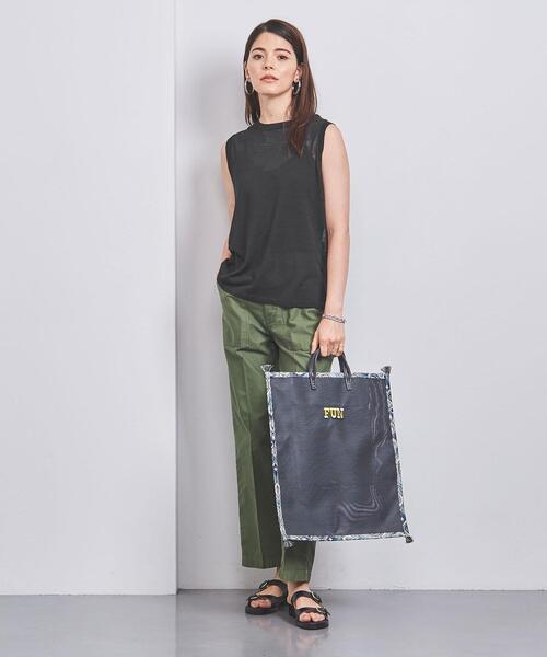 シアークルーネックノースリーブニット