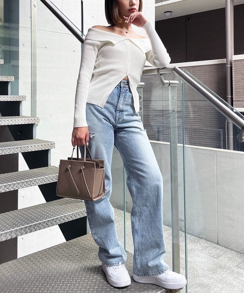 SPIRALGIRL（スパイラルガール）の「オフショルスリットヘムニットトップス（ニット/セーター・レディース・ブラック/ホワイト/ブルー・FREE）」の17枚目の写真