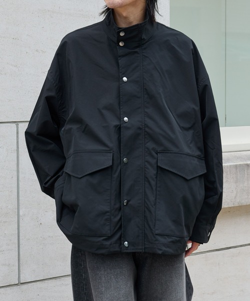 COLONY 2139（コロニートゥーワンスリーナイン）の「ストレッチスタンドブルゾン（ブルゾン・メンズ・カーキ/ブラック・MEDIUM/LARGE）」の19枚目の写真