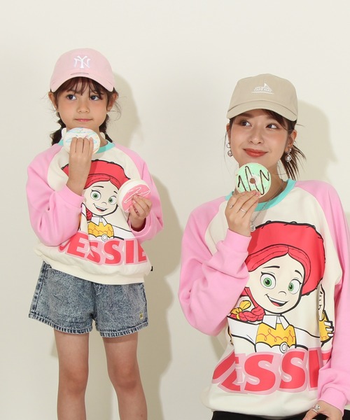 BABYDOLL（ベビードール）の「親子お揃い ディズニー トイストーリー キャラクタートレーナー 8660A（スウェット・レディース・その他32/ブラウン系その他7/その他23/その他16・L/M/S）」の12枚目の写真