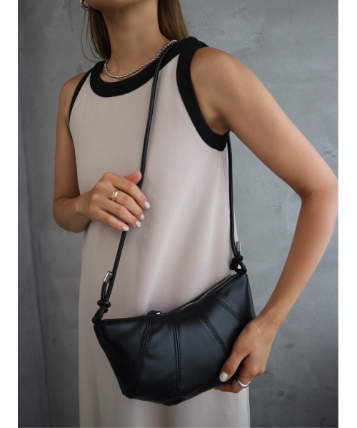 TRUNC 88（トランクエイティーエイト）の「Leather Combi Body