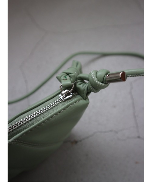 TRUNC（トランクエイティーエイト）の「Stitch Design Shoulder Bag（ショルダーバッグ・レディース・ブラック/グリーン・FREE）」の7枚目の写真