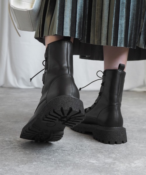 alala(アララ)の「フロントゴアレースアップ(ブーツ・レディース・カーキ/ブラック・L/LL/S/M)」の14枚目の写真