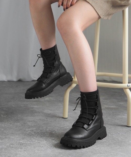 alala(アララ)の「フロントゴアレースアップ(ブーツ・レディース・カーキ/ブラック・L/LL/S/M)」の8枚目の写真