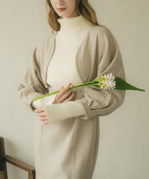 VANNIE U（ヴァニーユー）の「フロントオープンマーメイドワンピース【RENA direction】（ワンピース・レディース・グレー/ベージュ・FREE）」の4枚目の写真