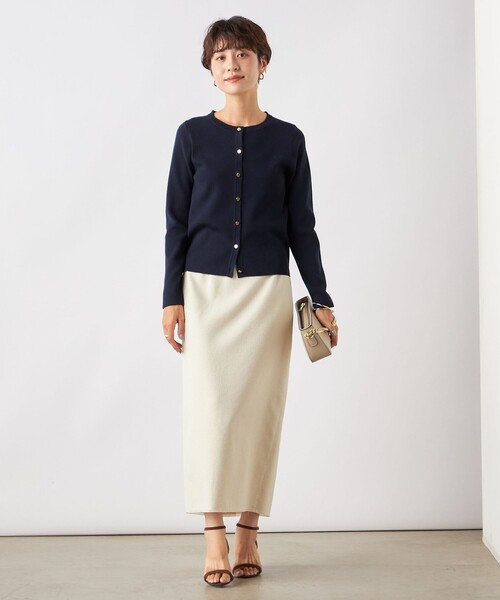 NOLLEY’S(ノーリーズ)の「《手洗い可能》総針ストレッチクルーネックカーディガン(カーディガン/ボレロ・レディース・ブラック/ネイビー/オフホワイト・38)」の4枚目の写真