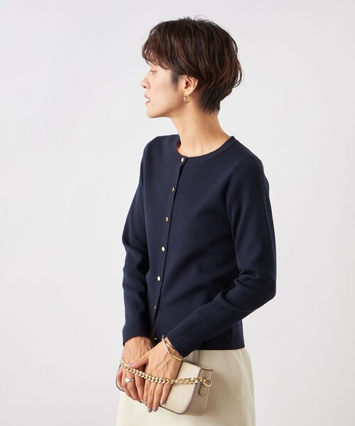 NOLLEY’S(ノーリーズ)の「《手洗い可能》総針ストレッチクルーネックカーディガン(カーディガン/ボレロ・レディース・ブラック/ネイビー/オフホワイト・38)」の11枚目の写真