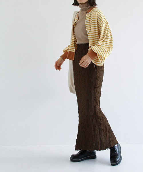 Crisp（クリスプ）の「ランダムシャーリングストレートスカート（スカート・レディース・ブラウン/レッド/オリーブ・FREE）」の13枚目の写真