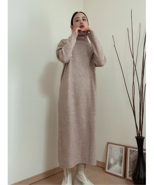 AMAIL(アマイル)の「Petit turtle knit dress(ワンピース・レディース・ブラウン/ベージュ・FREE)」の12枚目の写真