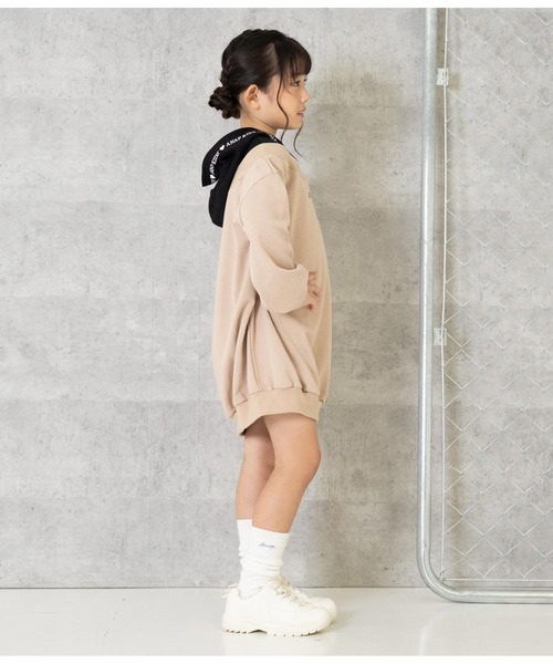ANAP kids（アナップキッズ）の「切替フード付き裏毛スウェットワンピース（ワンピース・キッズ・ラベンダー/ベージュ/オフホワイト・120cm/110cm/130cm）」の9枚目の写真
