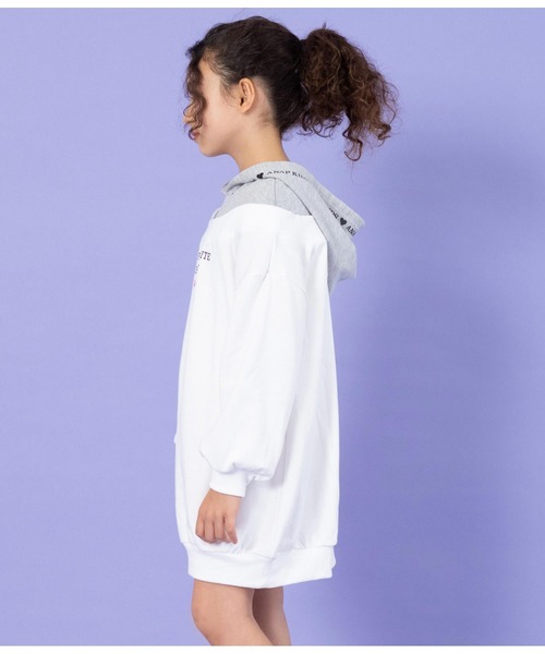ANAP kids（アナップキッズ）の「切替フード付き裏毛スウェットワンピース（ワンピース・キッズ・ラベンダー/ベージュ/オフホワイト・120cm/110cm/130cm）」の18枚目の写真