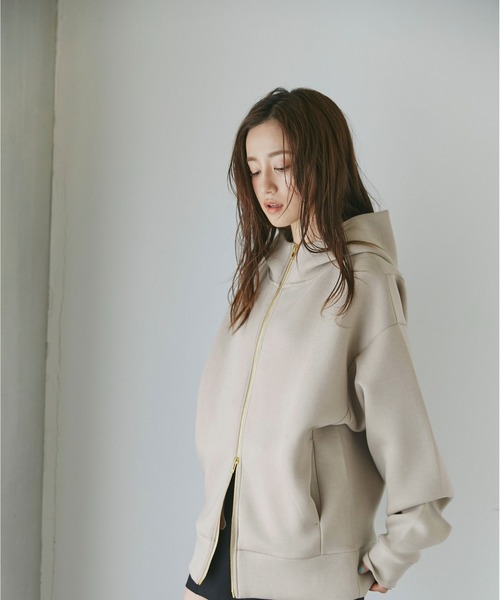 NANO universe（ナノユニバース）の「【追加生産】テックダンボールダブルジップBIGパーカ男女兼用（パーカー・レディース・ブラック/オフホワイト/ライトベージュ/グレー・M/L）」の5枚目の写真