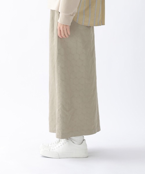 ZUCCa（ズッカ）の「ドットジャガード / スカート / (O)（スカート・レディース・ベージュ/ブラック/ピンク・M size）」の16枚目の写真