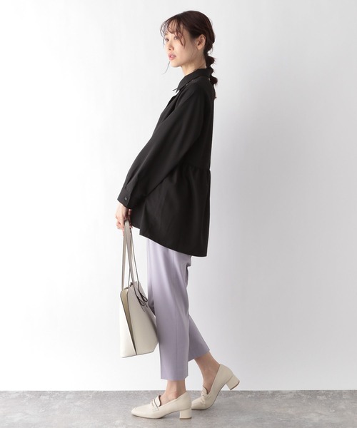 GLOBAL WORK（グローバルワーク）の「ペプラムブラウスシャツ/MATINEE LINE/994006（シャツ/ブラウス・レディース・ライトグレー/オフホワイト/ブラック・MEDIUM/LARGE）」の13枚目の写真