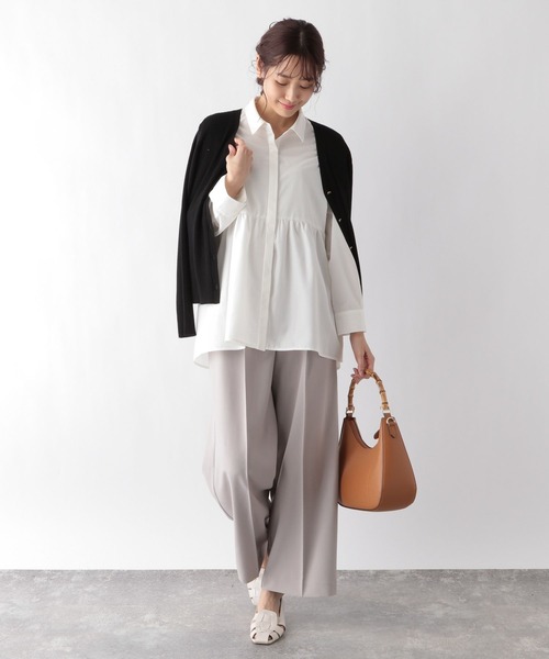 GLOBAL WORK（グローバルワーク）の「ペプラムブラウスシャツ/MATINEE LINE/994006（シャツ/ブラウス・レディース・ライトグレー/オフホワイト/ブラック・MEDIUM/LARGE）」の21枚目の写真