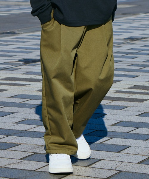 PAIRMANON STREET（ペアマノンストリート）の「【PAIRMANON STREET】 フロント タック ワイド ツイル パンツ（チノパンツ・キッズ・ブラック/ベージュ/ネイビー/オリーブ・90/100/110/120/130/140/150/160）」の3枚目の写真