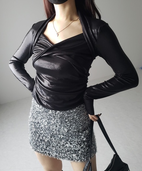 me+em select(ミームセレクト)の「【 2color 】ハートネックギャザーツイストメタリックトップス / heart neck gather twist metrick tops(Tシャツ/カットソー・レディース・シルバー/ブラック・FREE)」の21枚目の写真