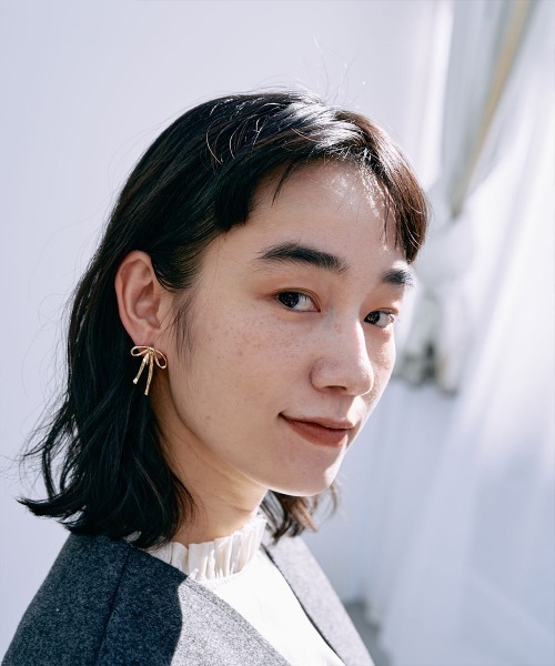 marjour（マージュール）の「RIBBON EARRING（イヤリング・レディース・ゴールド/シルバー・FREE）」の16枚目の写真