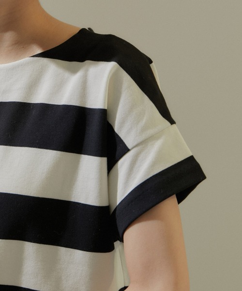 SALON adam et rope'（サロン アダム エ ロペ）の「【WEB限定】ポンチワイドボーダーTシャツ/24SS（Tシャツ/カットソー・レディース・オリーブ/ブラック・FREE）」の15枚目の写真