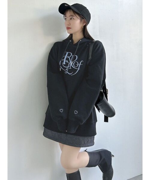 dazzlin(ダズリン)の「Ripple of Colorロゴフーディ(パーカー・レディース・オフホワイト/ブラック・SMALL/FREE)」の5枚目の写真