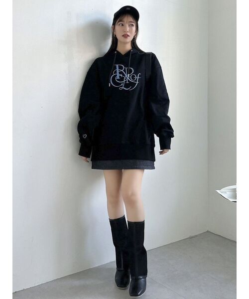 dazzlin(ダズリン)の「Ripple of Colorロゴフーディ(パーカー・レディース・オフホワイト/ブラック・SMALL/FREE)」の7枚目の写真