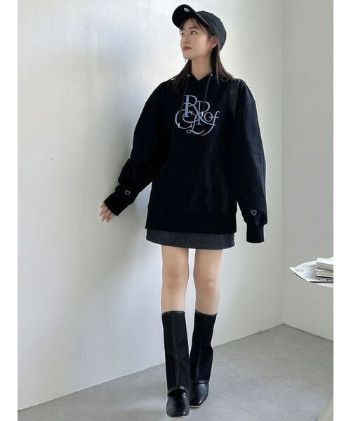 dazzlin(ダズリン)の「Ripple of Colorロゴフーディ(パーカー・レディース・オフホワイト/ブラック・SMALL/FREE)」の8枚目の写真