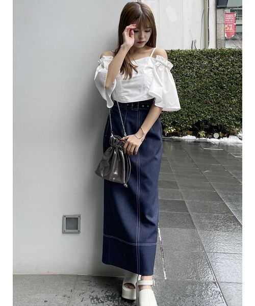 MURUA(ムルーア)の「ステッチタイトスカート(スカート・レディース・ブラック/インディゴブルー・1/2)」の8枚目の写真