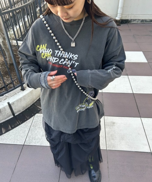 JEANASIS（ジーナシス）の「【ZOZO限定】ストリートグラフィックロンＴ/112270（Tシャツ/カットソー・レディース・チャコールグレー/オフホワイト・FREE）」の8枚目の写真