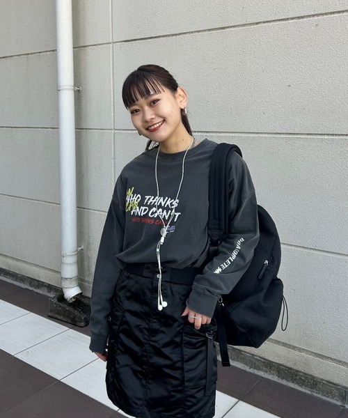 JEANASIS（ジーナシス）の「【ZOZO限定】ストリートグラフィックロンＴ/112270（Tシャツ/カットソー・レディース・チャコールグレー/オフホワイト・FREE）」の6枚目の写真