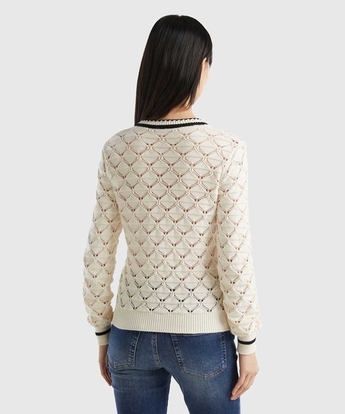 BENETTON (UNITED COLORS OF BENETTON)（ベネトンユナイテッドカラーズオブベネトン）の「コットン100％クルーネック透かし編み長袖ニット・セーター（ニット/セーター・レディース・ホワイト・X-SMALL/SMALL/MEDIUM）」の3枚目の写真