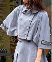 ダブルボタンケープジャケット