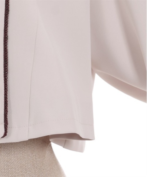 axes femme POETIQUE（アクシーズファムポエティック）の「ダブルボタンケープジャケット（テーラードジャケット・レディース・ベージュ/グレー/ブラック・MEDIUM）」の11枚目の写真