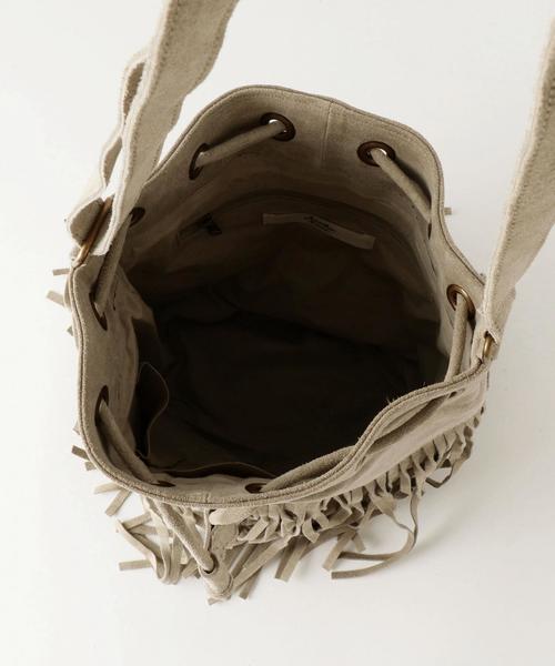 Another Edition（アナザーエディション）の「フリンジキンチャクショルダー/AEBC FRNG キンチャクSHLD（ショルダーバッグ・レディース・ライトグレー/ベージュ/ブラック/モカ・フリー）」の11枚目の写真