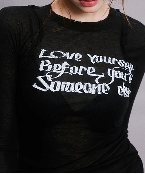 LYEON（リヨン）の「ロゴシアーロンT（Tシャツ/カットソー・レディース・ブラック/レッド/オフホワイト・FREE）」の13枚目の写真