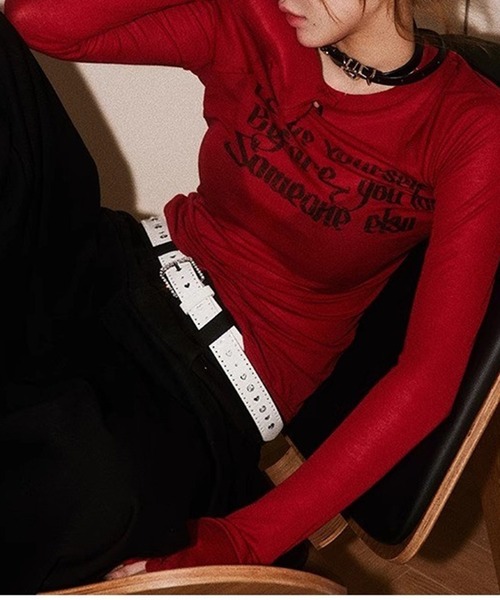 LYEON（リヨン）の「ロゴシアーロンT（Tシャツ/カットソー・レディース・ブラック/レッド/オフホワイト・FREE）」の10枚目の写真