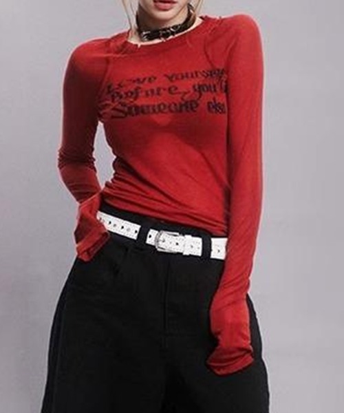 LYEON（リヨン）の「ロゴシアーロンT（Tシャツ/カットソー・レディース・ブラック/レッド/オフホワイト・FREE）」の19枚目の写真