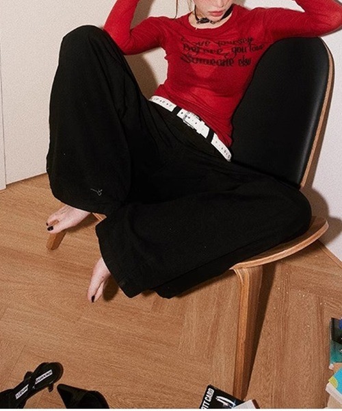 LYEON（リヨン）の「ロゴシアーロンT（Tシャツ/カットソー・レディース・ブラック/レッド/オフホワイト・FREE）」の18枚目の写真