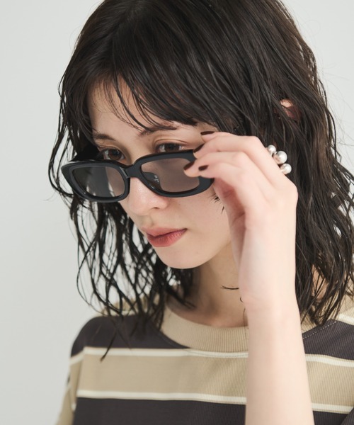 MERLOT（メルロー）の「スクエアフレームフラットレンズサングラス（サングラス・レディース・グレー/ホワイト/ブラック・FREE）」の19枚目の写真