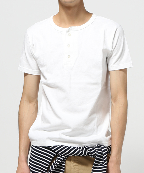 Goodwear(Since1983)（グッドウェア）の「GOODWEAR / グッドウエア: Henley Neck Tee Slim WHT Tシャツ #（Tシャツ/カットソー・メンズ・ホワイト/グリーン/ピンク/バーガンディー/ブルー系その他/ネイビー/サックスブルー/ブラック/ライトブルー/アイボリー/オリーブ/オレンジ・SMALL/LARGE/MEDIUM/X-LARGE）」の2枚目の写真