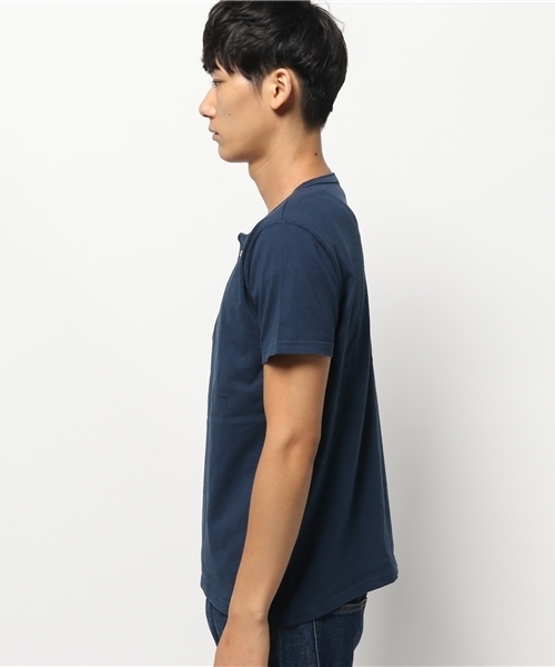 Goodwear(Since1983)（グッドウェア）の「GOODWEAR / グッドウエア: Henley Neck Tee Slim WHT Tシャツ #（Tシャツ/カットソー・メンズ・ホワイト/グリーン/ピンク/バーガンディー/ブルー系その他/ネイビー/サックスブルー/ブラック/ライトブルー/アイボリー/オリーブ/オレンジ・SMALL/LARGE/MEDIUM/X-LARGE）」の14枚目の写真