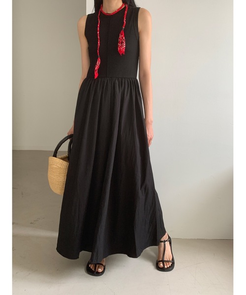 Didot.showroom（ディドット ショールーム）の「フロントラインドッキングフレアワンピース（ワンピース・レディース・クリーム/カーキ/ブラック・FREE）」の2枚目の写真