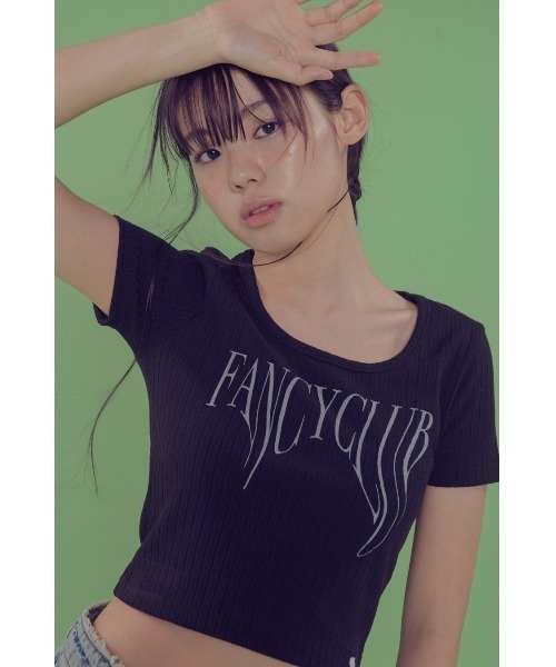 FANCY CLUB（ファンシークラブ）の「A'GEM/9 × .kom 『 FANCY CLUB/ファンシークラブ』 TYPO BASIC U-NECK TEE/ベーシック Uネック 半袖カットソー（Tシャツ/カットソー・レディース・グレー/アイボリー/ブラック・FREE）」の8枚目の写真