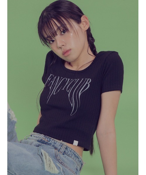 FANCY CLUB（ファンシークラブ）の「A'GEM/9 × .kom 『 FANCY CLUB/ファンシークラブ』 TYPO BASIC U-NECK TEE/ベーシック Uネック 半袖カットソー（Tシャツ/カットソー・レディース・グレー/アイボリー/ブラック・FREE）」の9枚目の写真