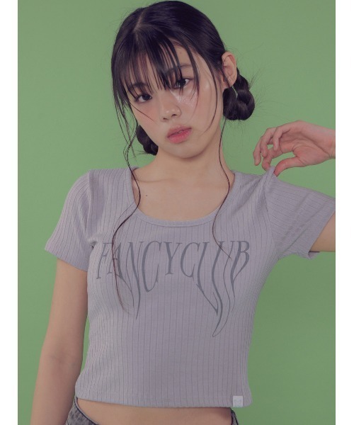 FANCY CLUB（ファンシークラブ）の「A'GEM/9 × .kom 『 FANCY CLUB/ファンシークラブ』 TYPO BASIC U-NECK TEE/ベーシック Uネック 半袖カットソー（Tシャツ/カットソー・レディース・グレー/アイボリー/ブラック・FREE）」の12枚目の写真