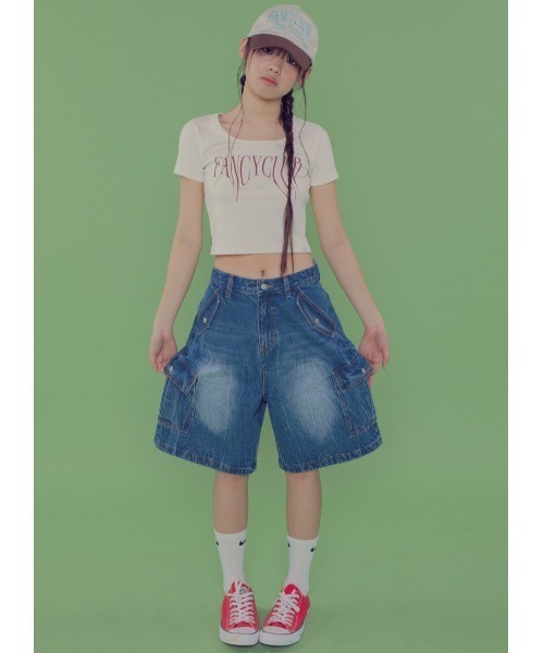 FANCY CLUB（ファンシークラブ）の「A'GEM/9 × .kom 『 FANCY CLUB/ファンシークラブ』 TYPO BASIC U-NECK TEE/ベーシック Uネック 半袖カットソー（Tシャツ/カットソー・レディース・グレー/アイボリー/ブラック・FREE）」の7枚目の写真