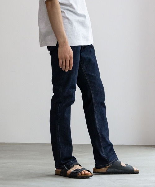 Wrangler(ラングラー)の「BROKEN DENIM SLIM STRAIGHT(デニムパンツ・メンズ・ブルー系1/ブルー系2/ワンウォッシュ・32inch/30inch/28inch/34inch/31inch/29inch/33inch)」の5枚目の写真