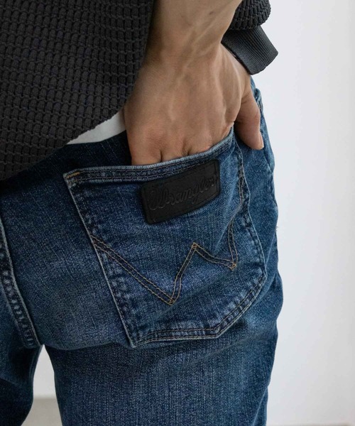 Wrangler(ラングラー)の「BROKEN DENIM SLIM STRAIGHT(デニムパンツ・メンズ・ブルー系1/ブルー系2/ワンウォッシュ・32inch/30inch/28inch/34inch/31inch/29inch/33inch)」の17枚目の写真